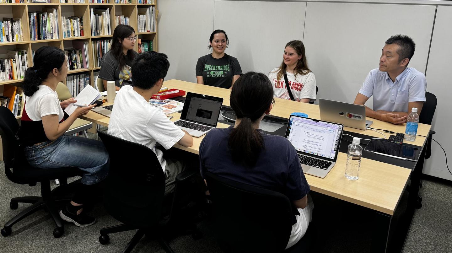 At Professor Watanave’s class with his MA students. 